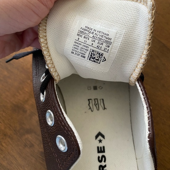 Converse - Picture 3 of 4